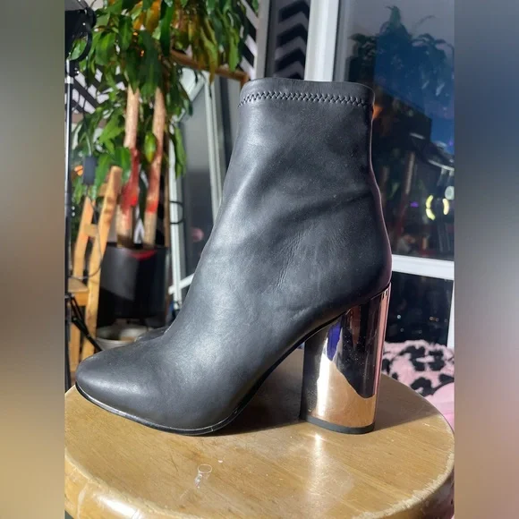 ALDO High Heel Ankle Boot - Picture 3 of 8